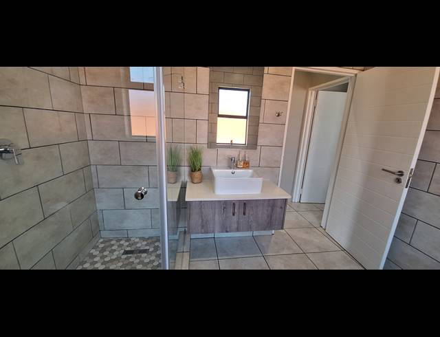 3 BEDROOM SIMPLEX FOR SALE IN SIX FOUNTAINS RESIDENTIAL ESTATE